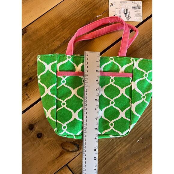 NWT! Busy Bee Insulated Tote Bag/ Lunch Box. Green Geometric print. Pink. - Picture 6 of 8